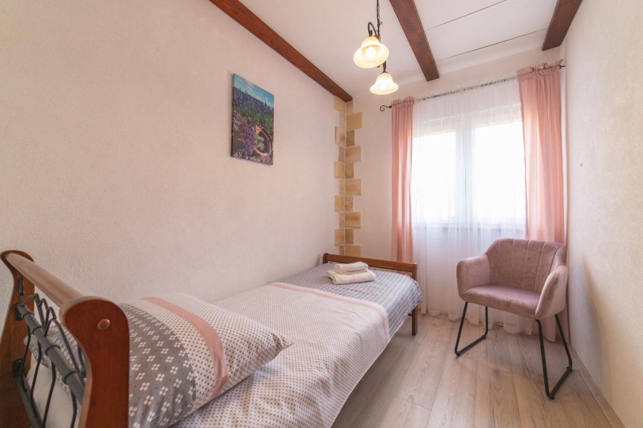 Holiday Home Sego With Private Pool Veliki Brocanac Exterior photo