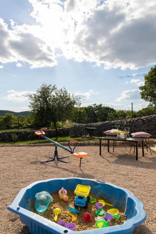Holiday Home Sego With Private Pool Veliki Brocanac Exterior photo